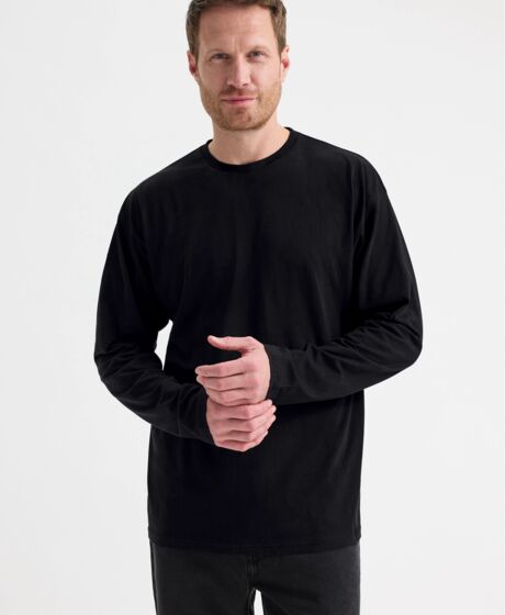 Long Sleeve Classic T-Shirt Thumbnail